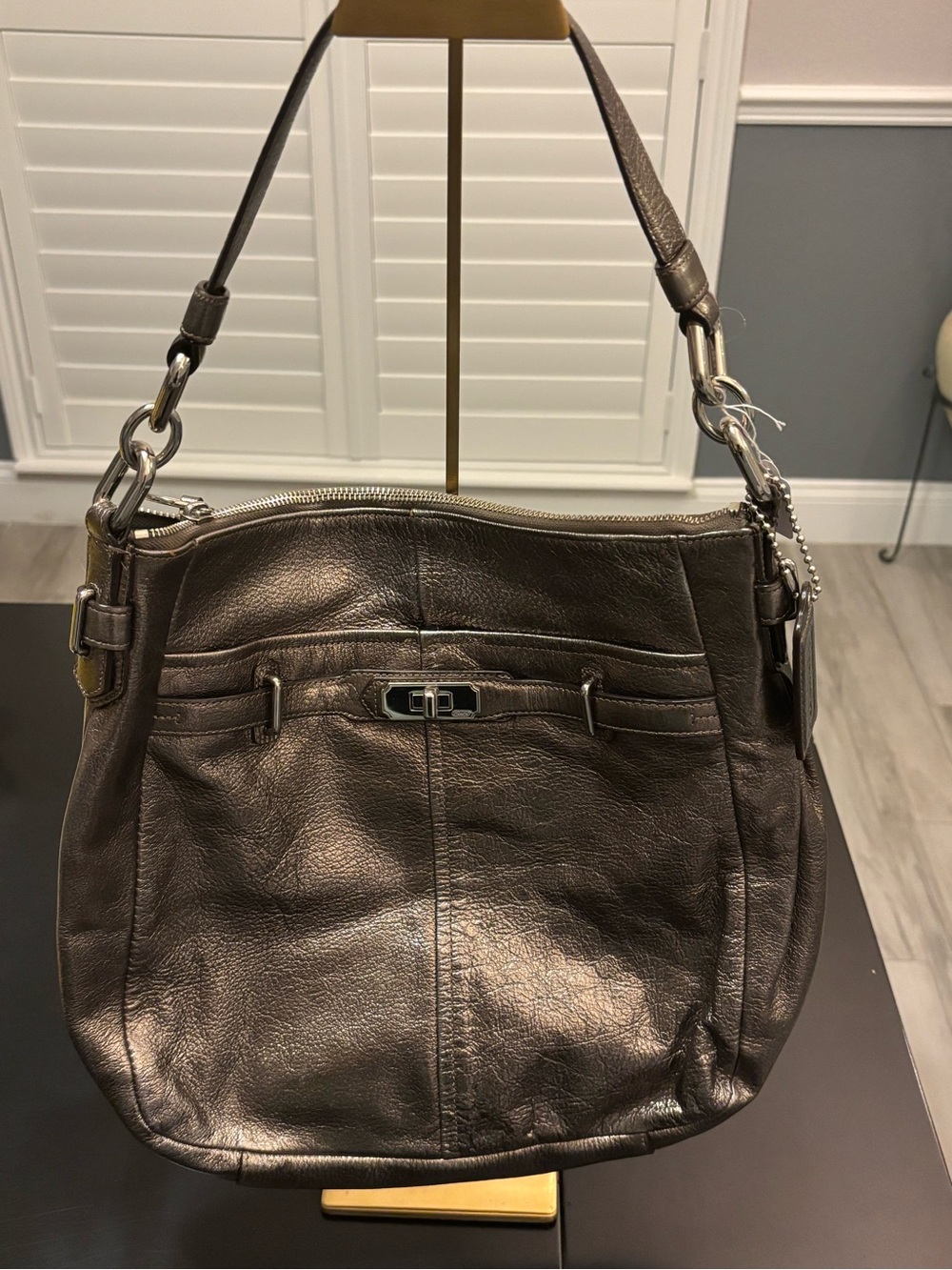 Coach - Gold Metallic